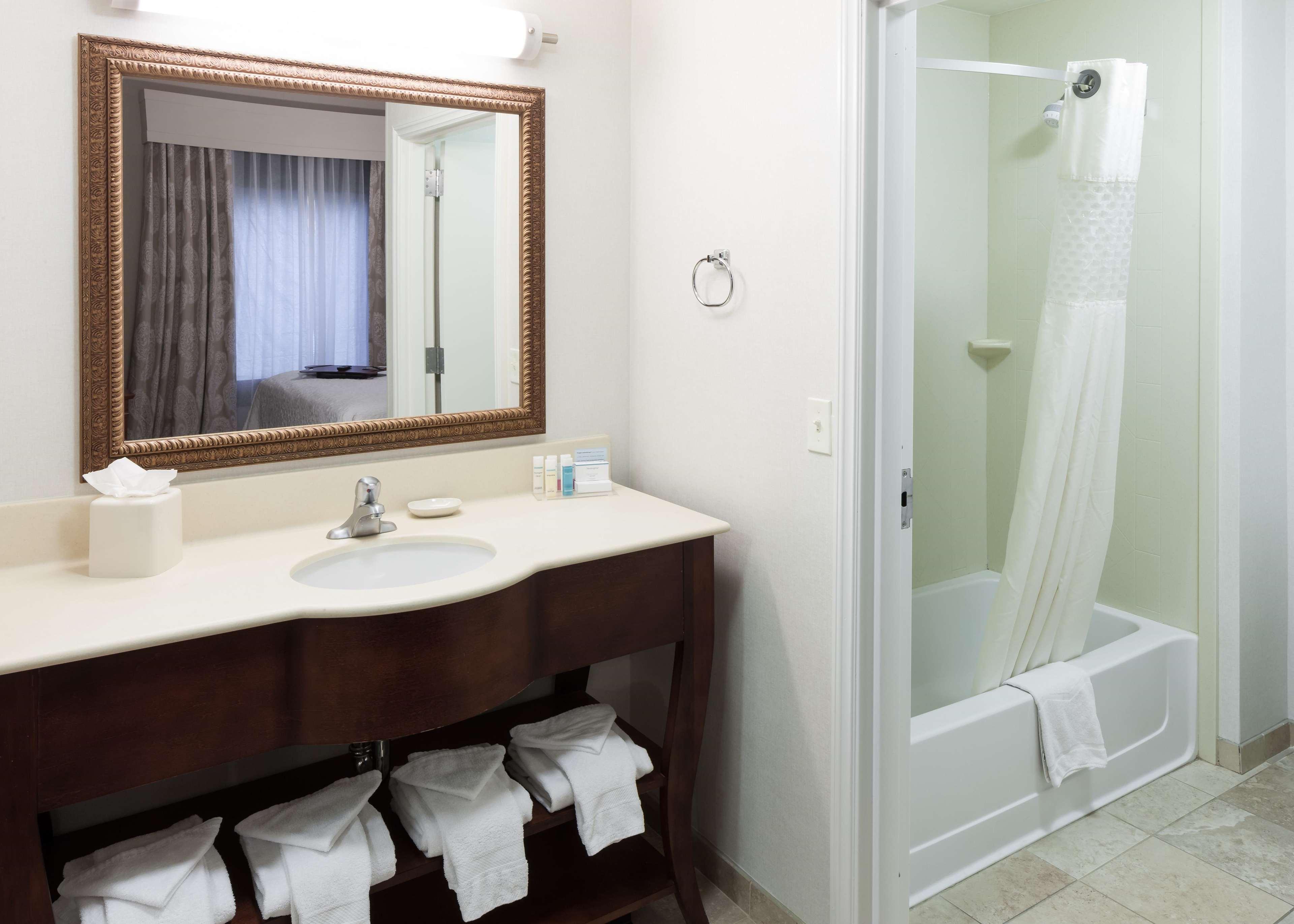 Hampton Inn & Suites Westford-Chelmsford Bagian luar foto