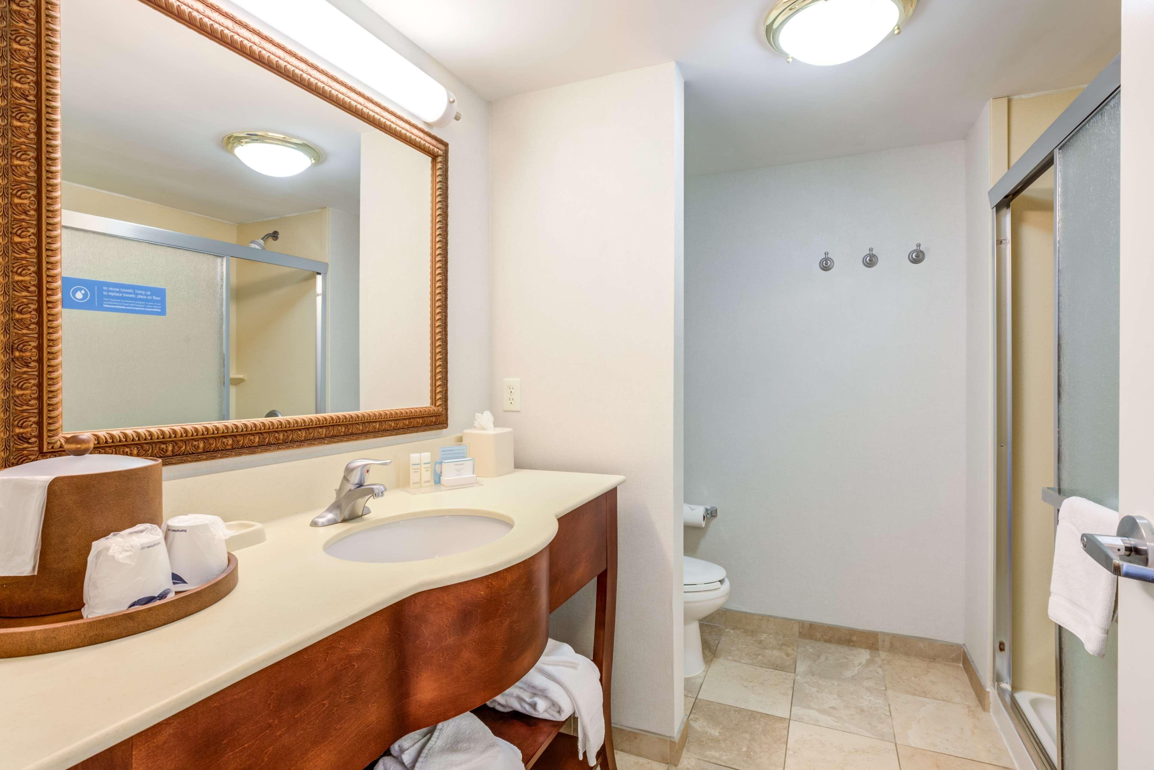 Hampton Inn & Suites Westford-Chelmsford Bagian luar foto