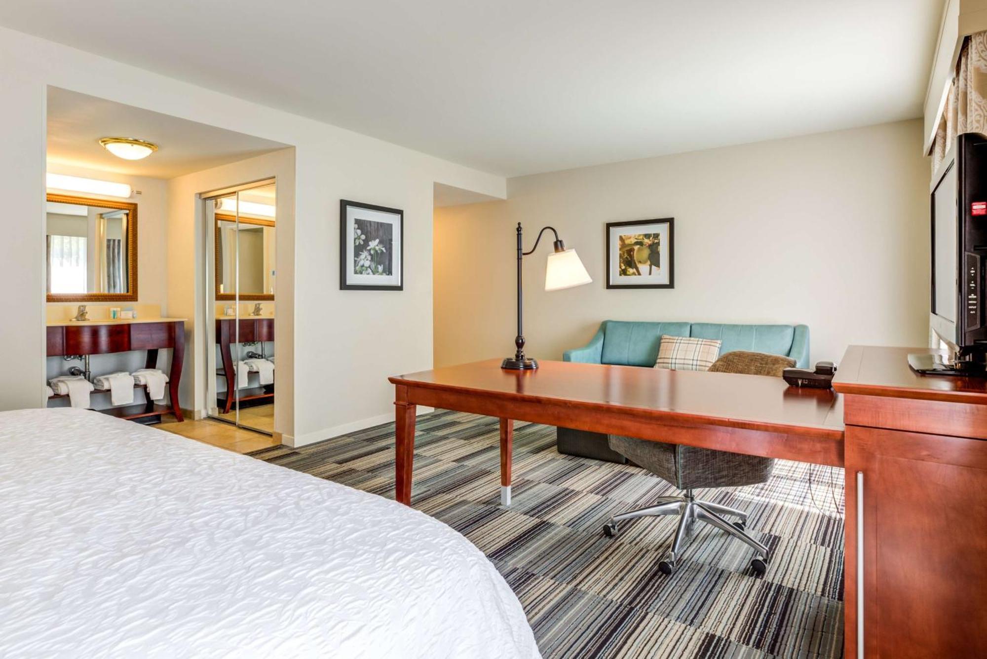 Hampton Inn & Suites Westford-Chelmsford Bagian luar foto