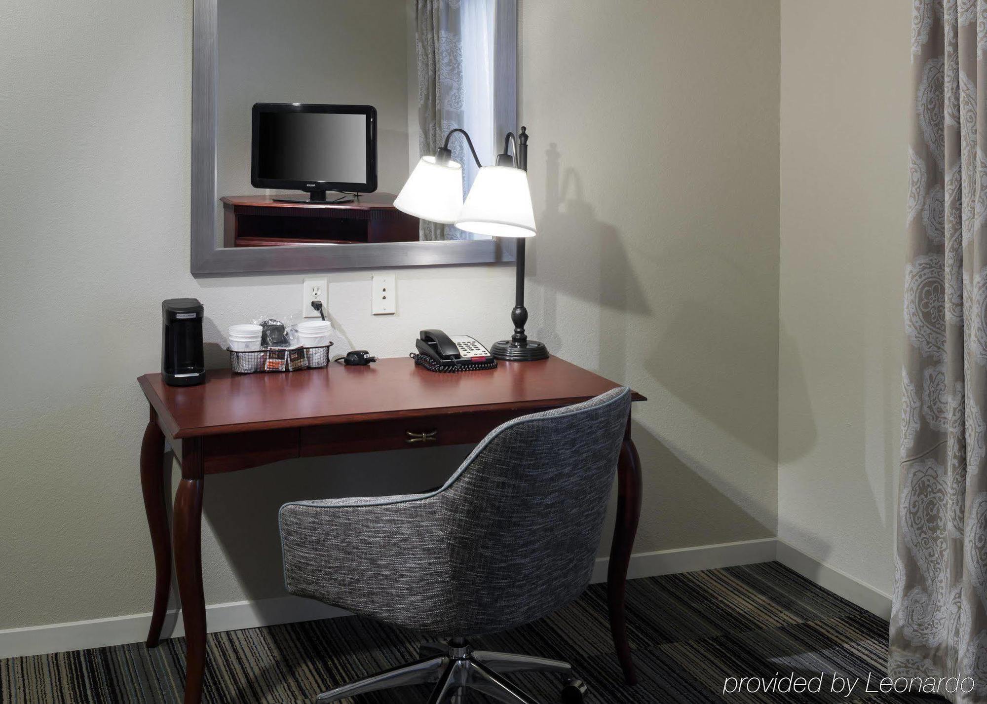 Hampton Inn & Suites Westford-Chelmsford Bagian luar foto