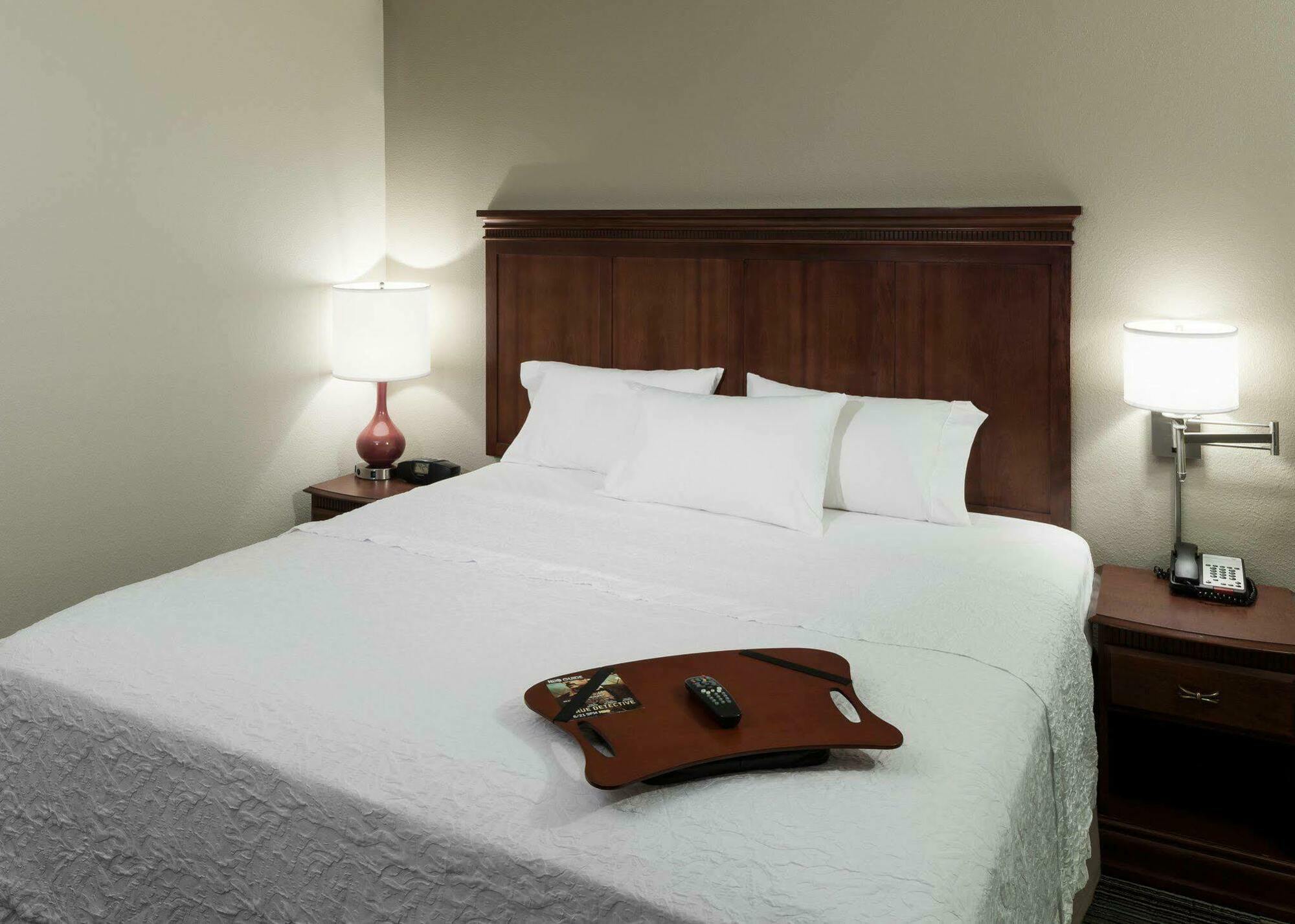 Hampton Inn & Suites Westford-Chelmsford Bagian luar foto